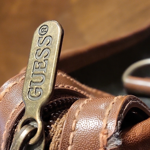 Vintage Black Pebble Leather Guess Purse - Picture 9 of 9